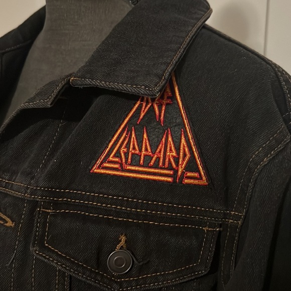 SOLD Def Leppard Black Jean Jacket Unisex - Picture 3 of 11